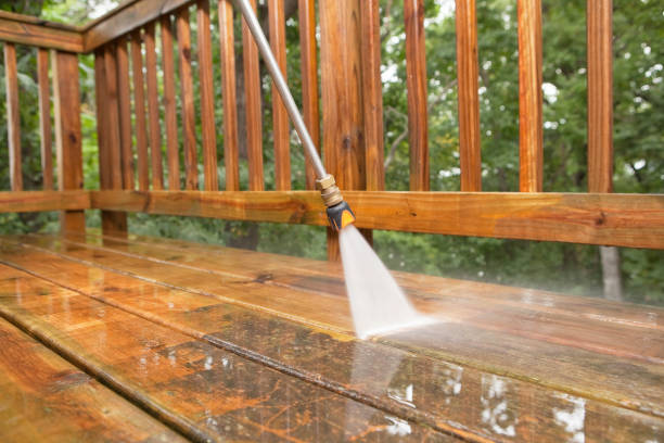 Why Choose Our Certified Pressure Washing Experts for Your Project Needs in Lady Lake, FL?